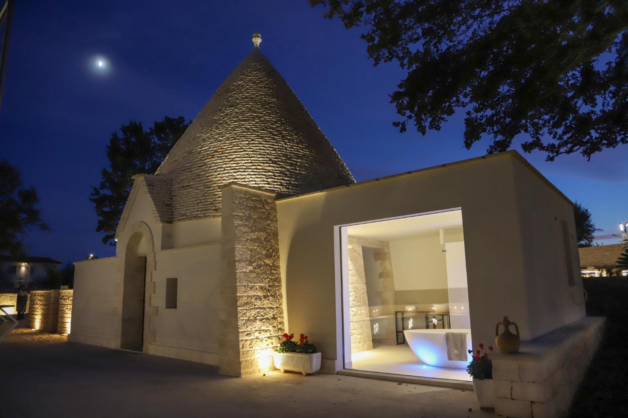 Td Trullo Roverella Charming Trullo With Pool Castellana Grotte Exterior photo