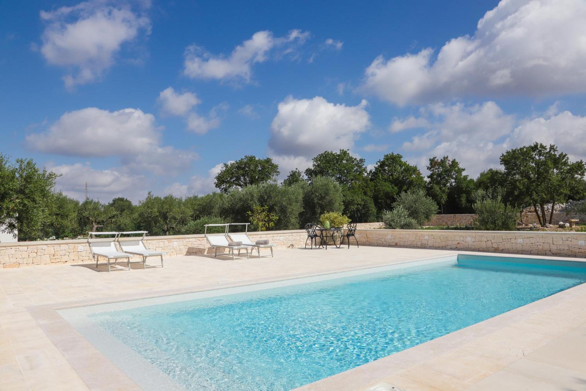 Td Trullo Roverella Charming Trullo With Pool Castellana Grotte Exterior photo